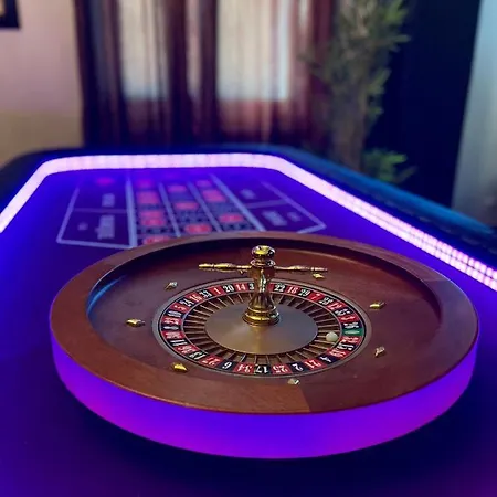 Apartment Capsule Casino - Jacuzzi - Billard - Netflix - Console & Jeux *