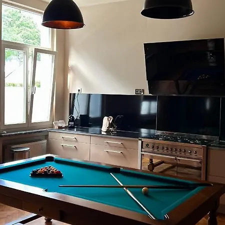 Capsule Casino - Jacuzzi - Billard - Netflix - Console & Jeux Apartment