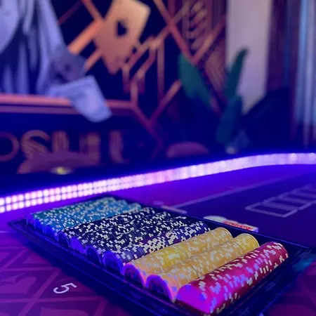 Capsule Casino - Jacuzzi - Billard - Netflix - Console & Jeux * Mons